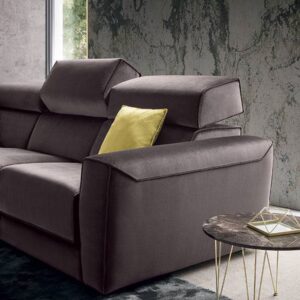 A Winston kitolható ülésű kanapé egy relax funkcióval, kitolható üléssel ellátott modern kanapé.