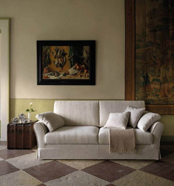 A Diva klasszikus kanapé nevéhez híven gyönyörű, figyelmet követelő ülőalkalmatosság.