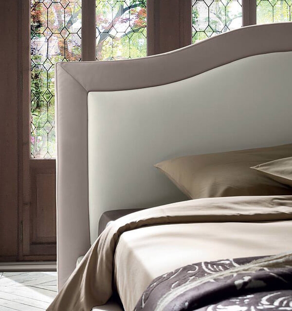 Az Oscar klasszikus ágy az olasz Felis márka családjához tartozó franciaágy.
