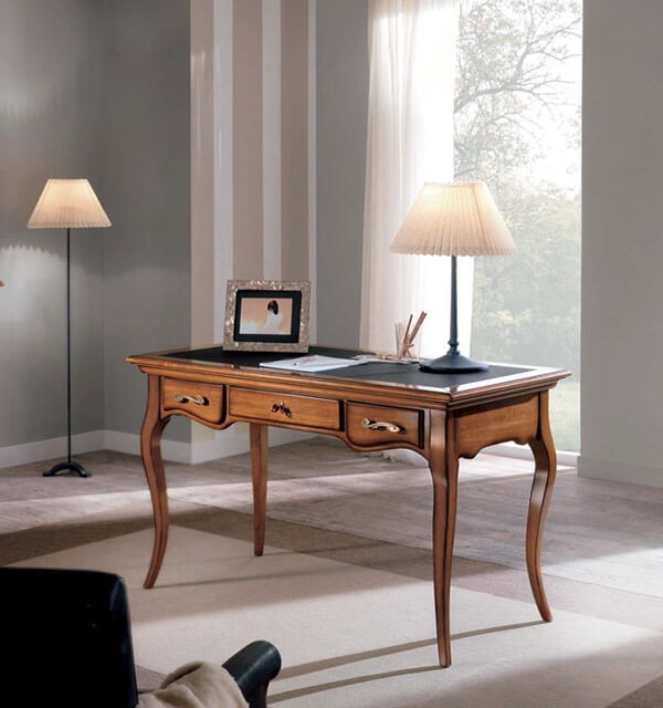 Az íróasztal H602 minőségi fából, kézzel készült olasz prémium termék.
