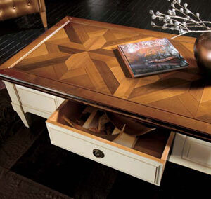 A Klasszikus kisasztal H055 termék tehát egy olyan téglalap alakú fa dohányzóasztal