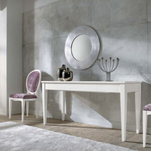 A H600 konzolasztal letisztult vonalaival a klasszikusan elegáns, de akár a minimalista modern vagy kortárs stílusú helyiségekbe is nagyszerűen illik.