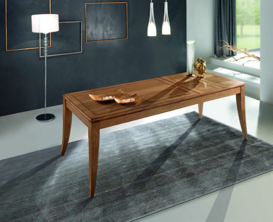 Ön is szeretne egy klasszikus stílusú fa asztal tulajdonosa lenni