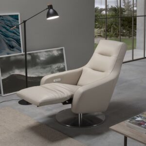 A Nora relax fotel az Egoitaliano termékeként képviseli a modern és innovatív olasz, kortárs stílust.