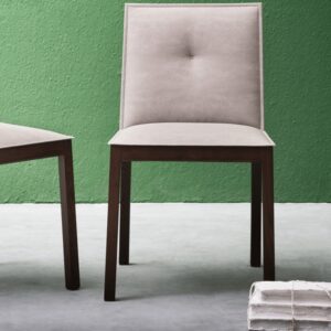Az Esedra modern szék egy klasszikus darab