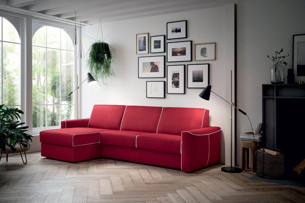 A Dakota ágyazható kanapé kortárs dizájnja szinte klasszikussá válik az otthonokban.