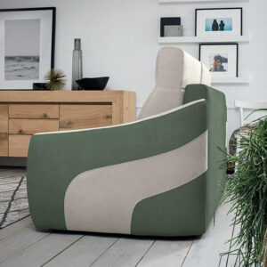 a Xavier ágyazható kanapé a magas fejtámlapárnák, az ötletesen ívelt, körbefutó kartámaszok, a két szín és a két szövet miatt egy igazán csodálni való