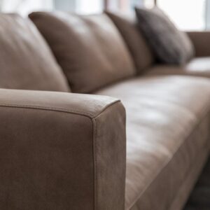 Floyd design kanapé karfa és varrás