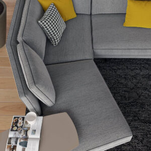 Nikita design kanapé világos színben sarokváltozat párnákkal felülről