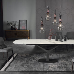 Az Ariston asztal a Tonin Casa termékek által képviselt időtlen elegancia és összetéveszthetetlen megjelenés kettősének tökéletes megnyilvánulása.