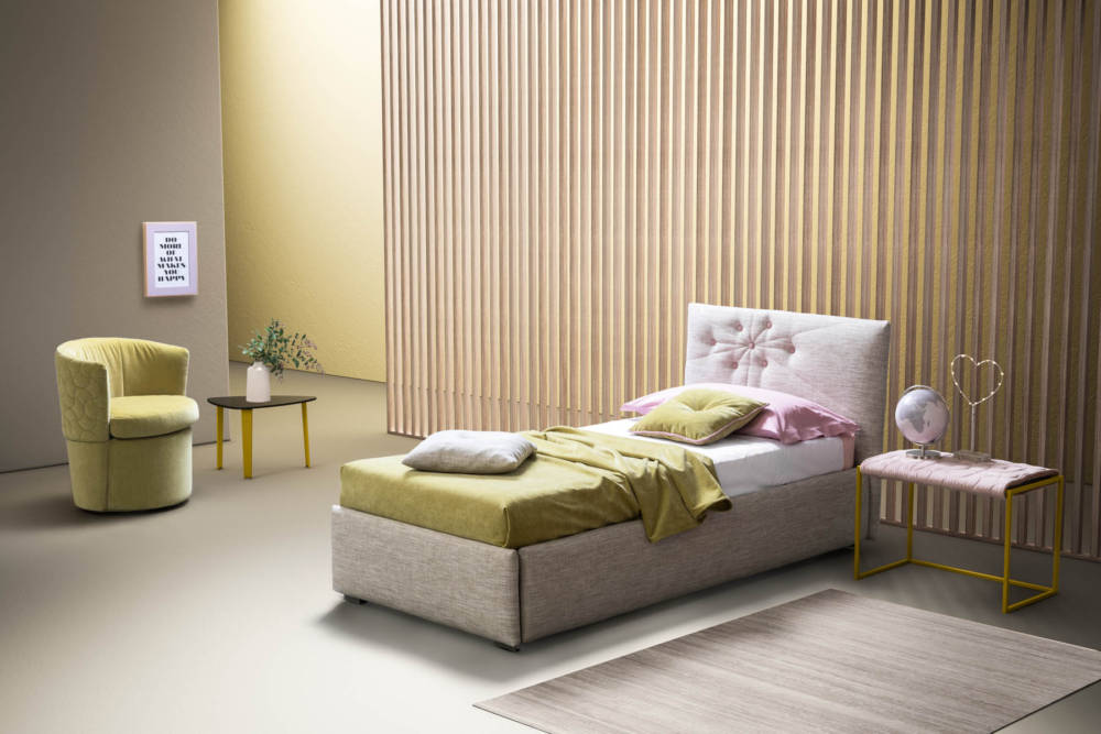 A Bloom ágy többféle méretben, az egyszerű egyszemélyes ágytól egészen a franciaágyig választható.