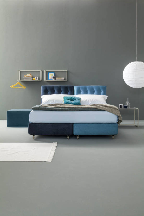 Match Bedroom Space kék ágyak összetolva