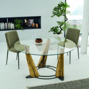 A Laguna asztal az olasz Sedit gyártó cég és Camilla Tomasi tervező közös munkájának gyümölcse