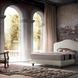 A Lovely kárpitozott ágy minőségi olasz bútordarab, amely teljes egészében Olaszországban készült és az egészséges alvást hivatott biztosítani.